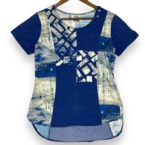 Parsley & Sage Patchwork Blue White Top Abstract‎ Print Button Accent Artsy S